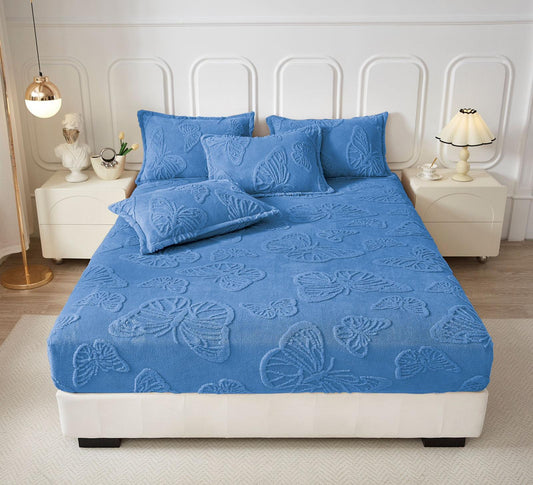 Husa Pentru Pat Dublu, Pucioasa, Model Cocolino Cu Fluturasi, Cu Elastic + 2 Fete De Perna